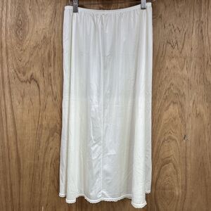 Vanity Fair Half Slip Womens Large Lace Cream Midi Vintage USA